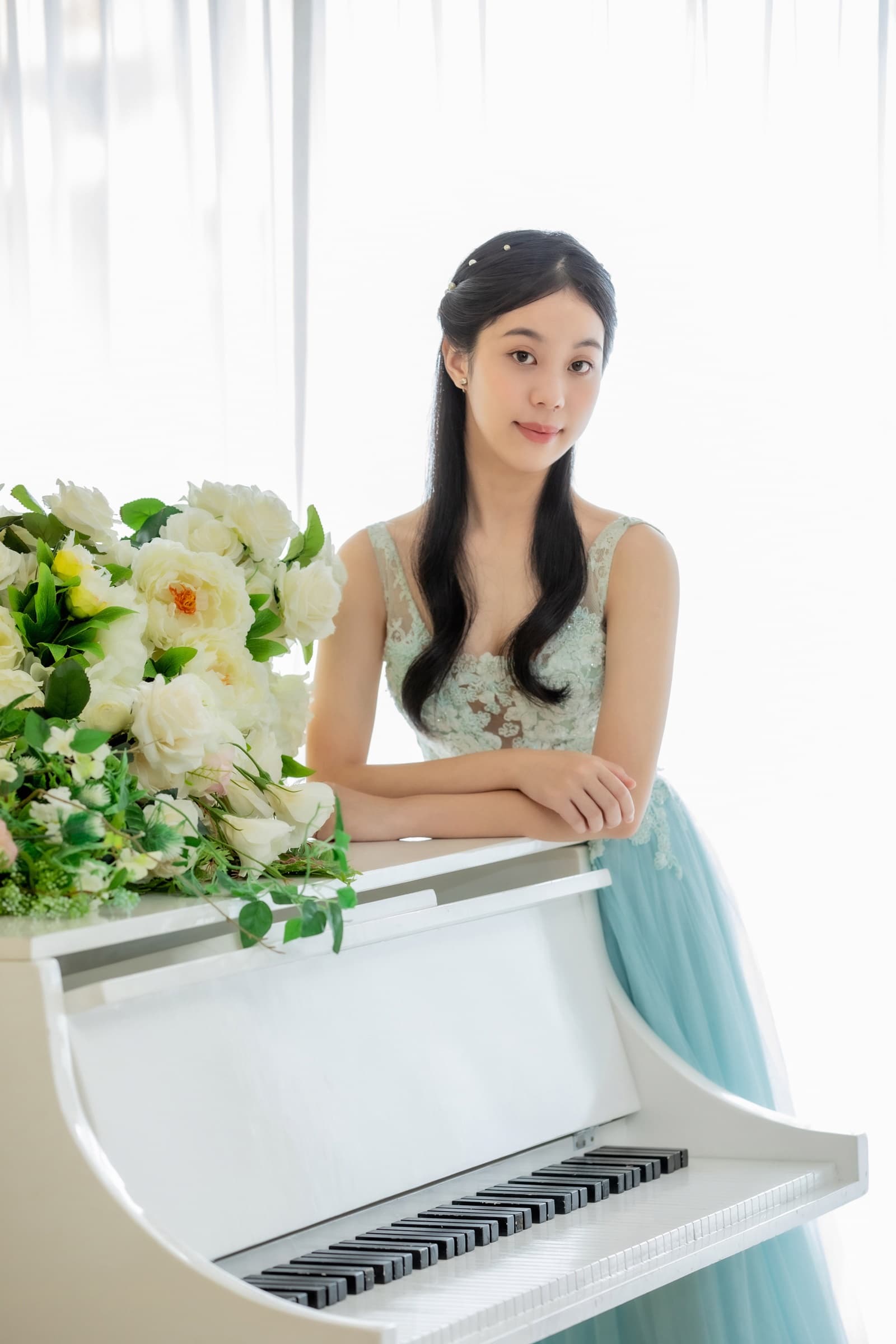 Vivian Chou
